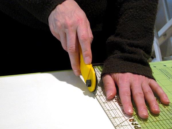 Olfa rotary cutter, 45 mm blade.